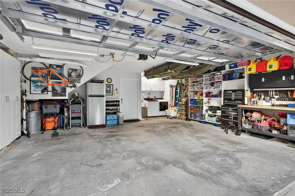 821 James Street Fort Myers FL 33916