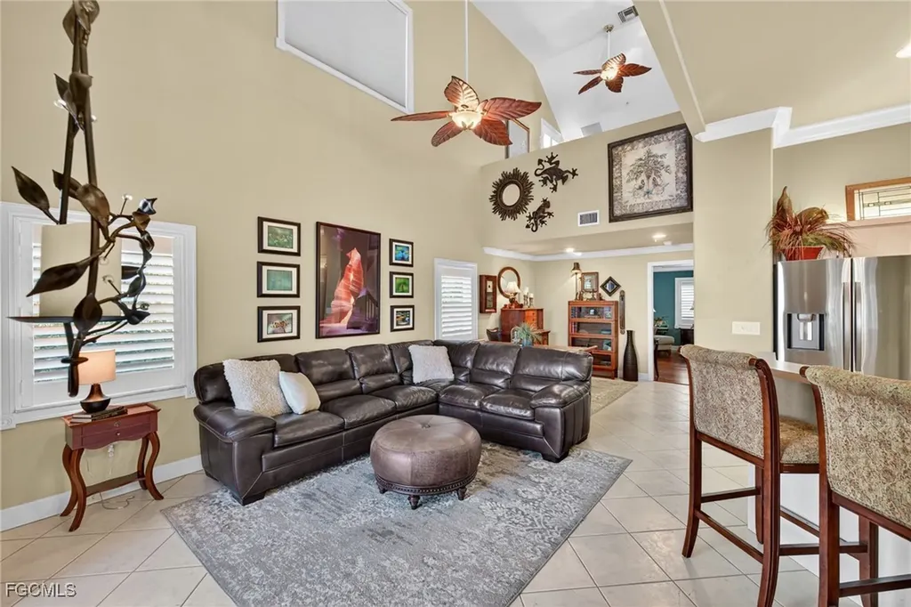 821 James Street Fort Myers FL 33916