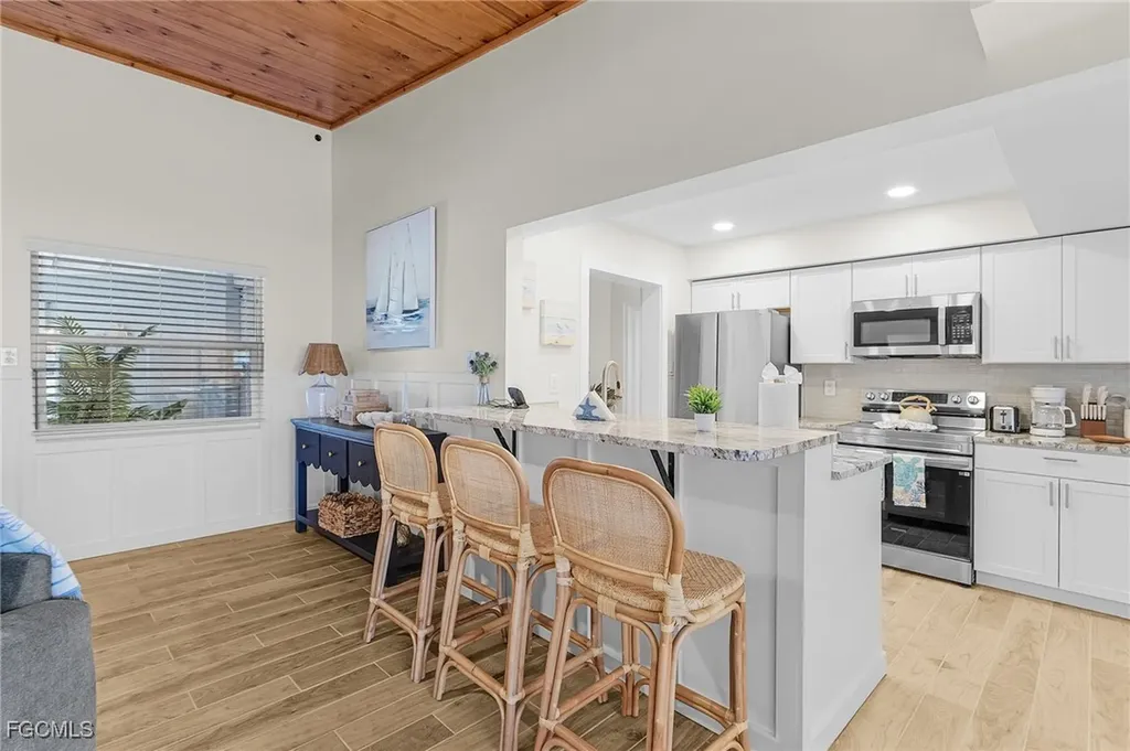 467 Madison Court Fort Myers Beach FL 33931