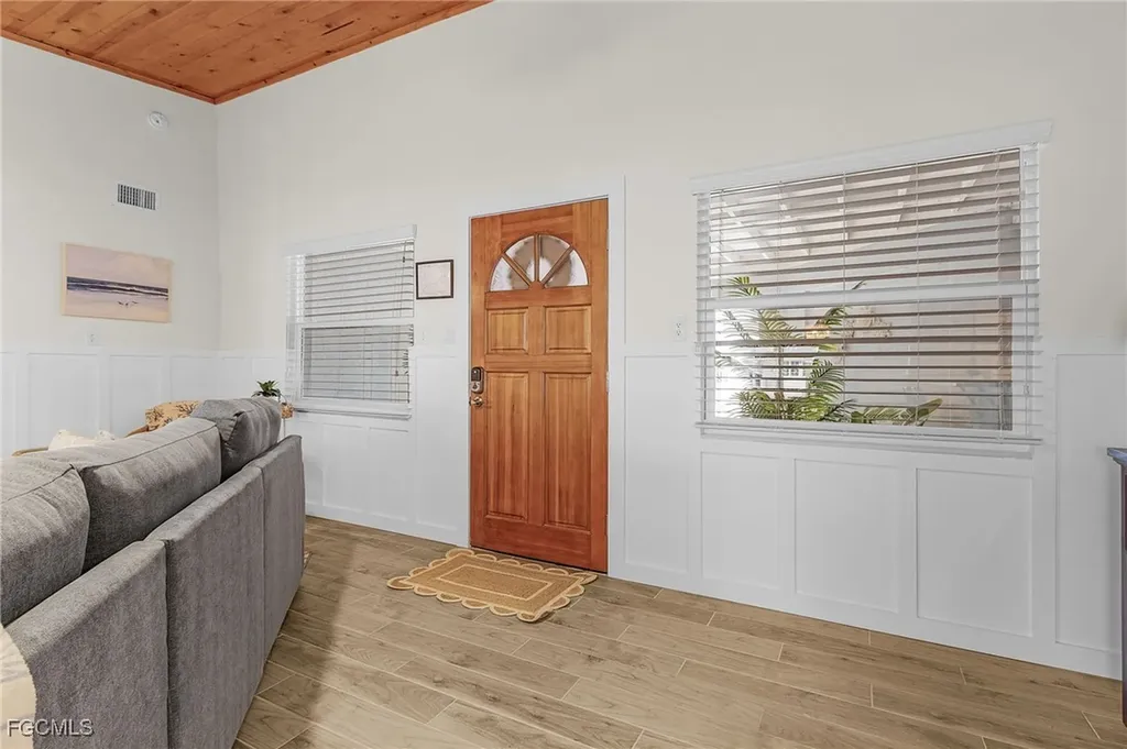 467 Madison Court Fort Myers Beach FL 33931