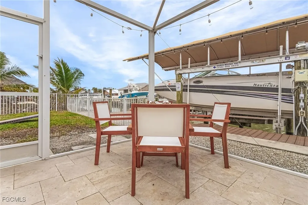 467 Madison Court Fort Myers Beach FL 33931