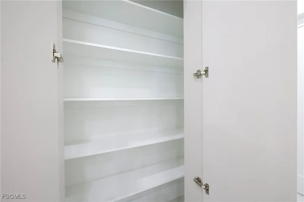 1118 Del Prado Boulevard N Cape Coral FL 33909