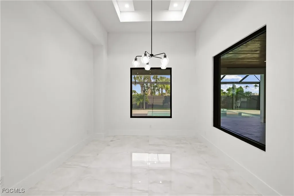 1118 Del Prado Boulevard N Cape Coral FL 33909