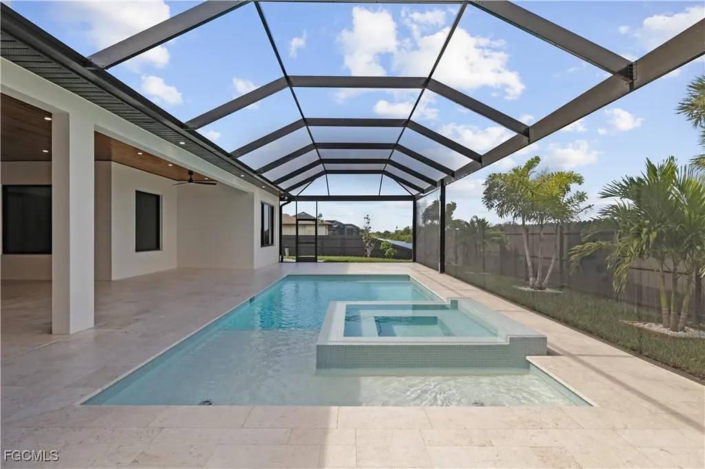 1118 Del Prado Boulevard N Cape Coral FL 33909