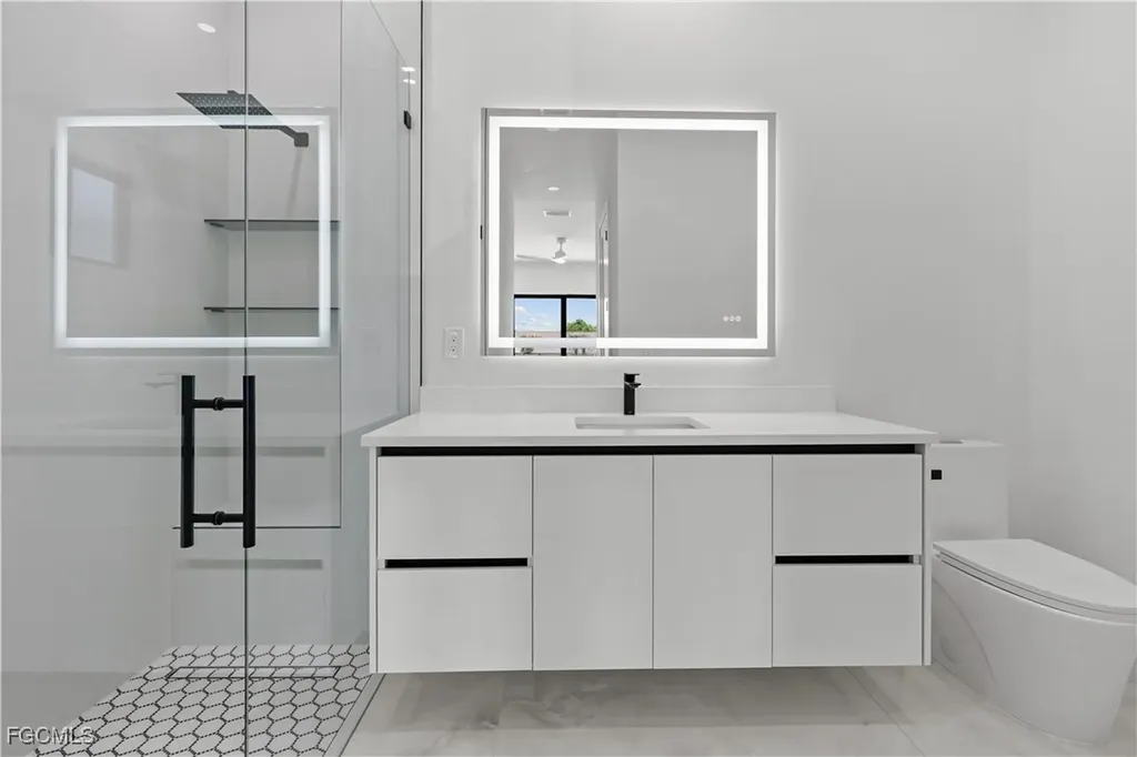 1118 Del Prado Boulevard N Cape Coral FL 33909