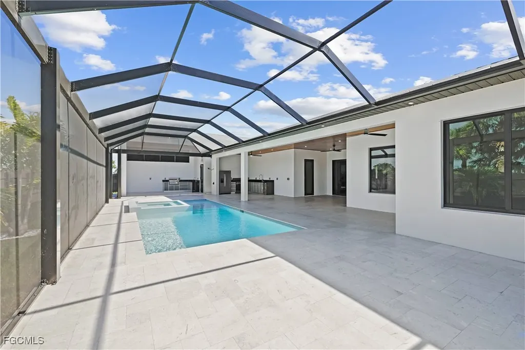 1118 Del Prado Boulevard N Cape Coral FL 33909