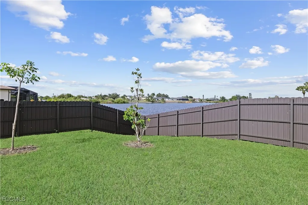 1118 Del Prado Boulevard N Cape Coral FL 33909