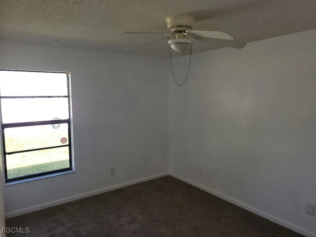 2210 SE 11th Avenue Cape Coral FL 33990