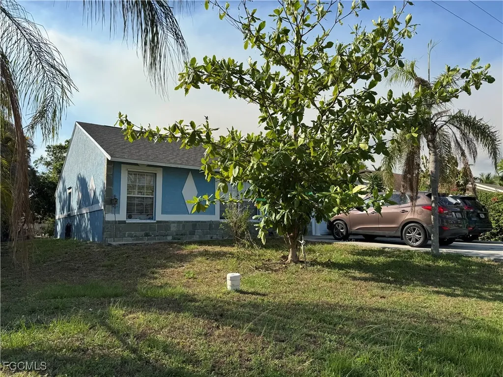 5353 Martin Street Naples FL 34113