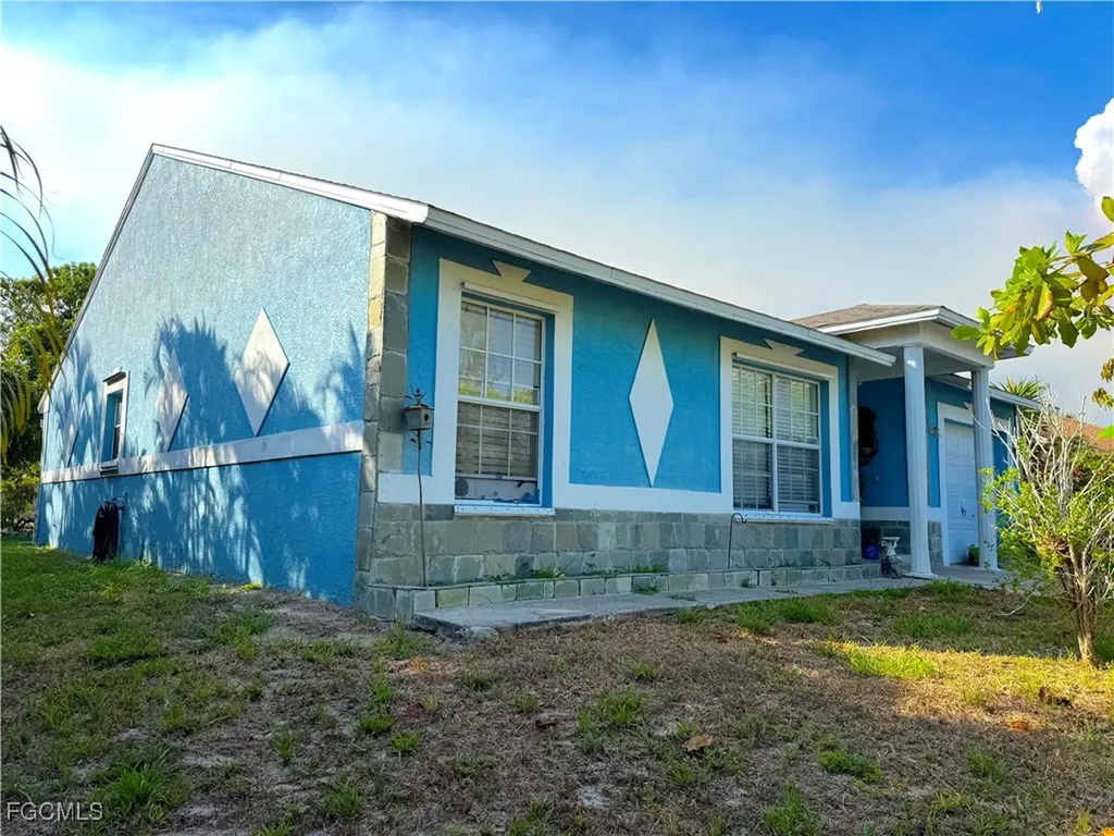 5353 Martin Street Naples FL 34113