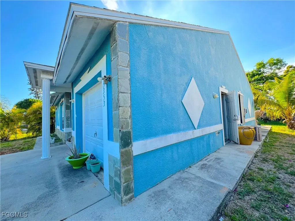 5353 Martin Street Naples FL 34113