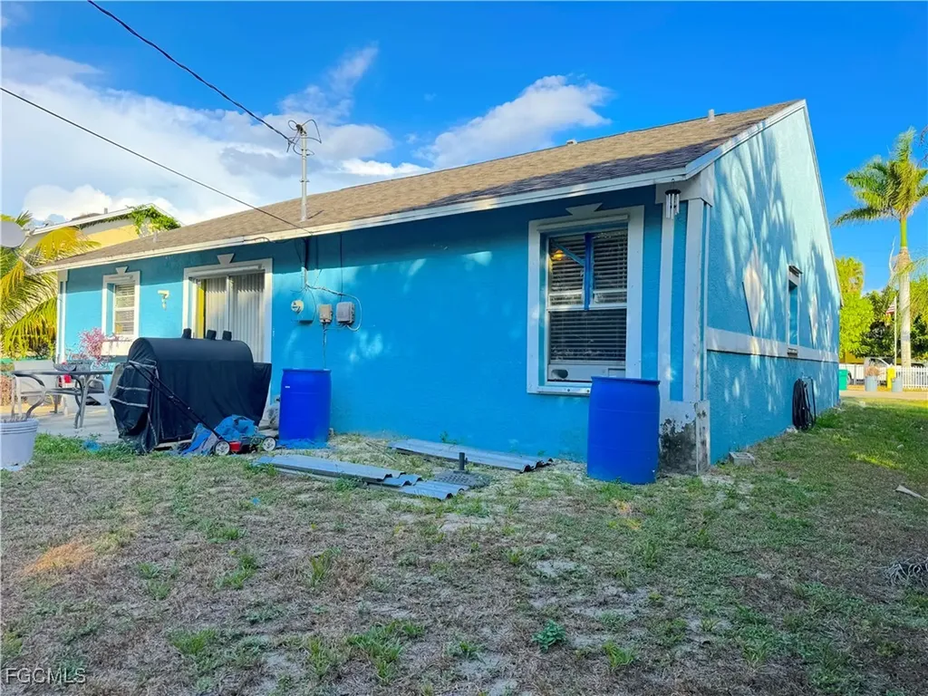 5353 Martin Street Naples FL 34113
