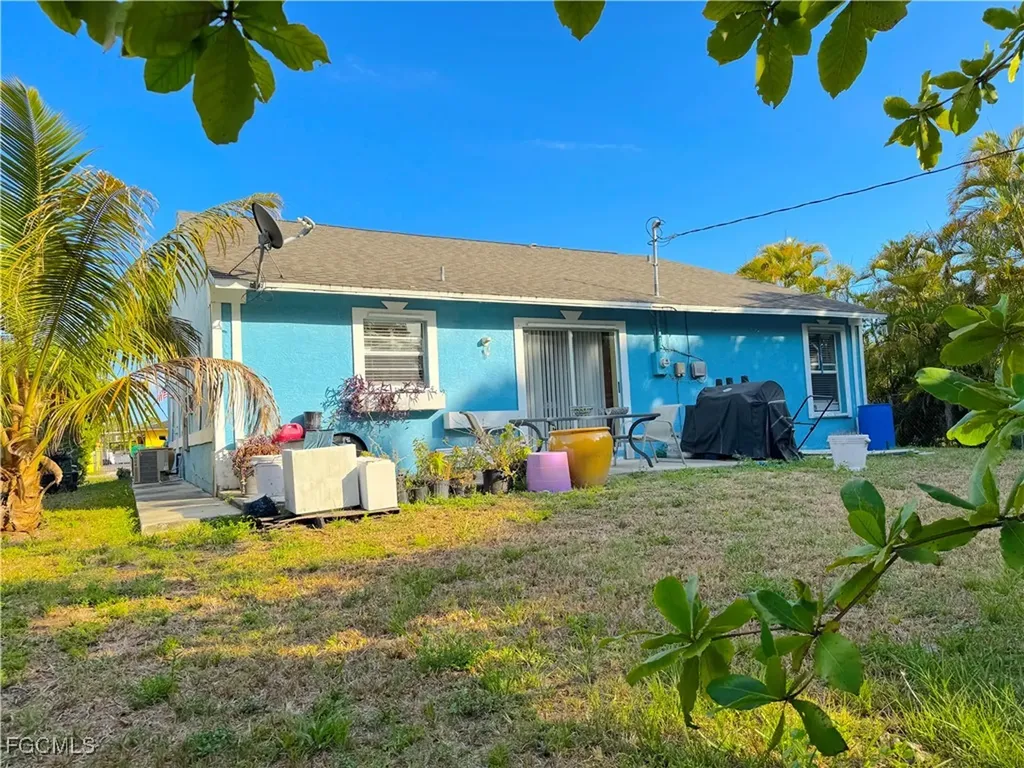 5353 Martin Street Naples FL 34113