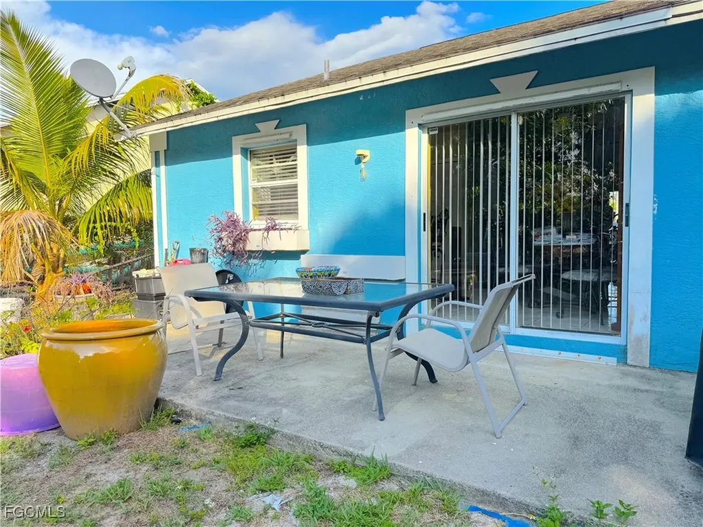 5353 Martin Street Naples FL 34113