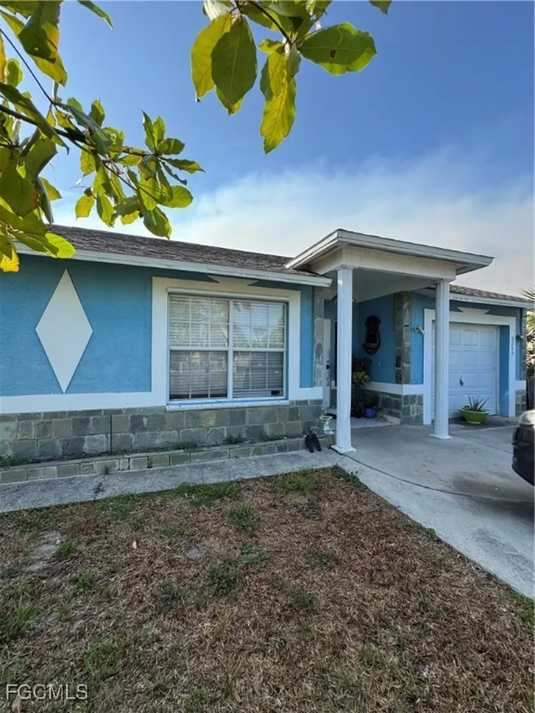 5353 Martin Street Naples FL 34113