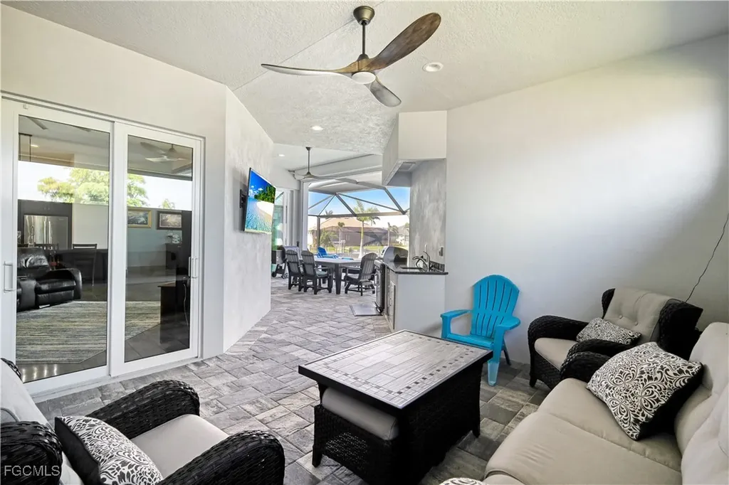 2519 SW 27th Avenue Cape Coral FL 33914