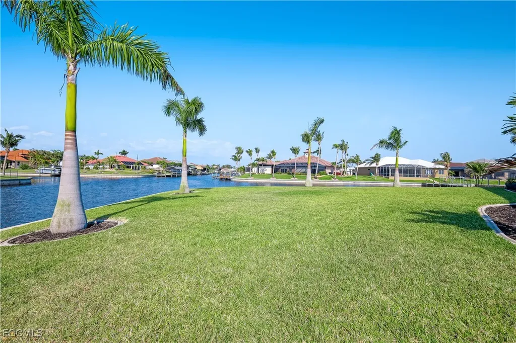 2519 SW 27th Avenue Cape Coral FL 33914