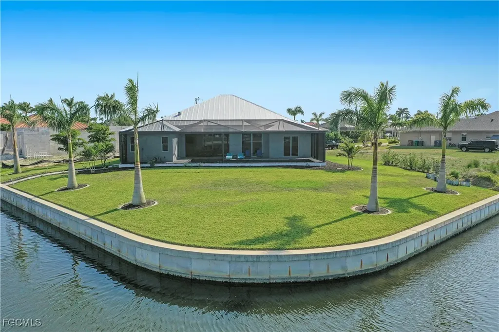 2519 SW 27th Avenue Cape Coral FL 33914