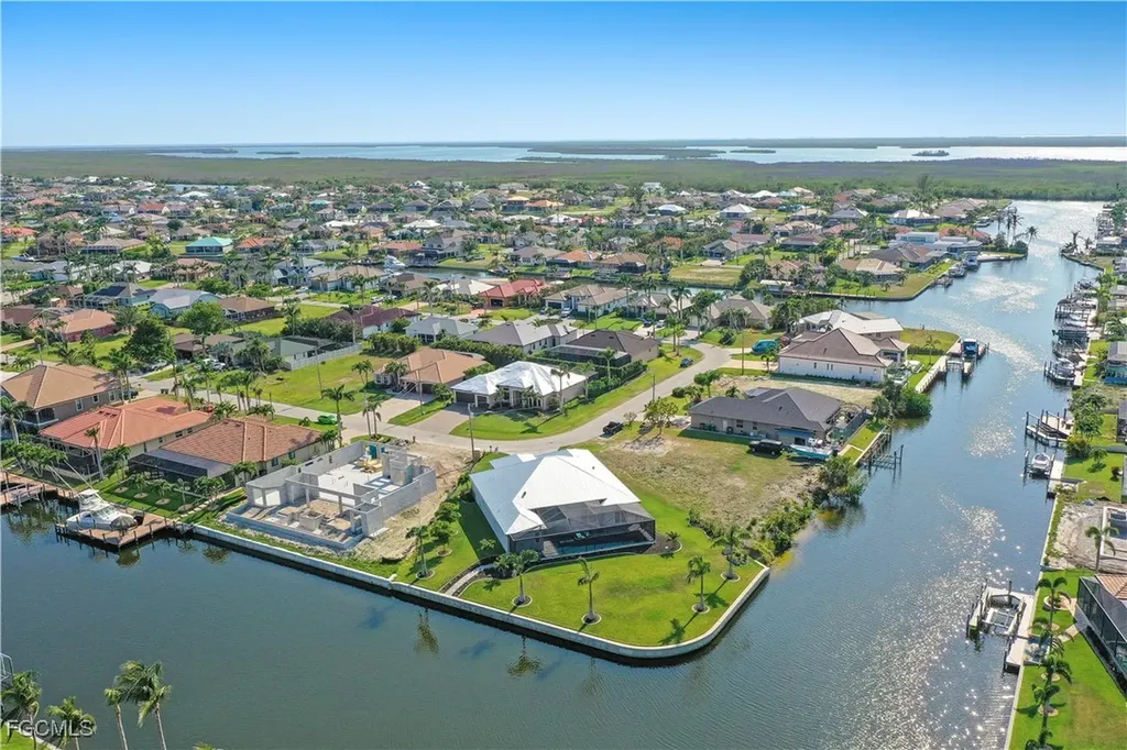 2519 SW 27th Avenue Cape Coral FL 33914
