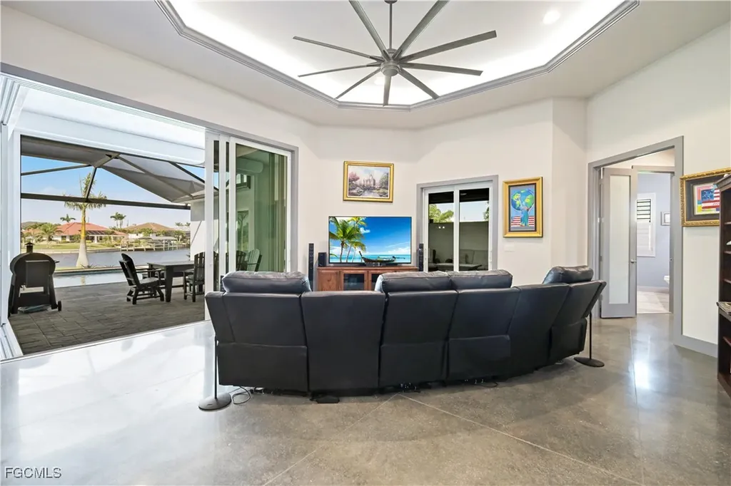 2519 SW 27th Avenue Cape Coral FL 33914