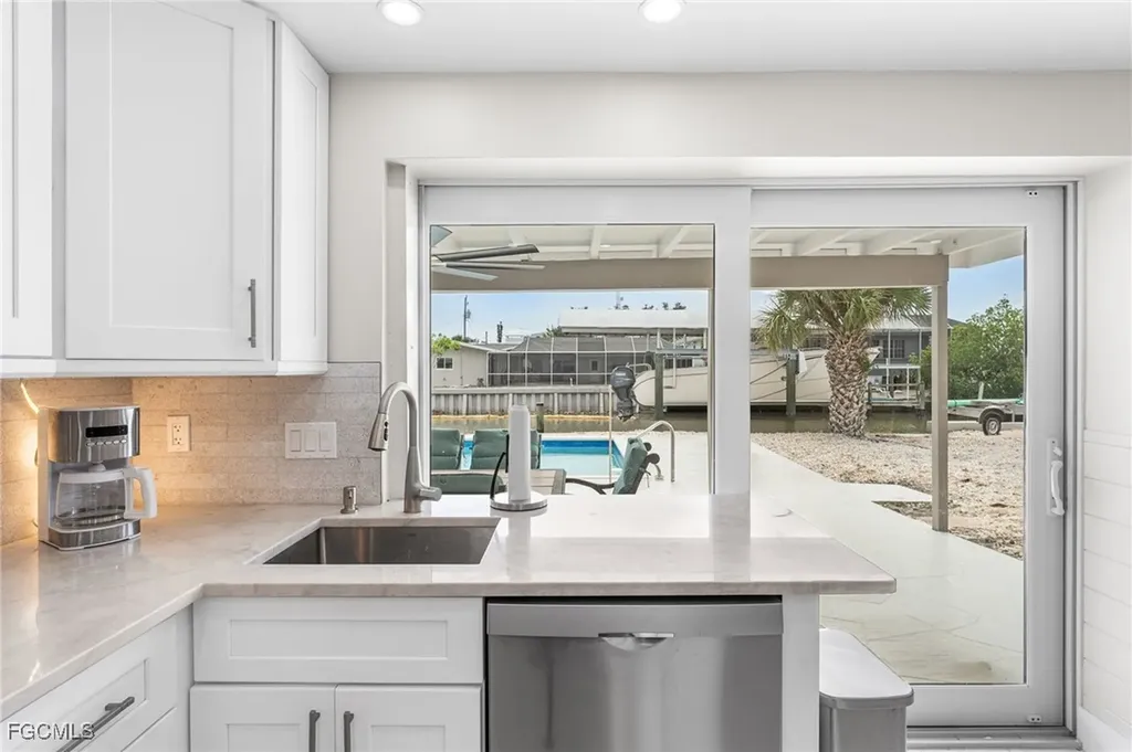 250 Donora Boulevard Fort Myers Beach FL 33931