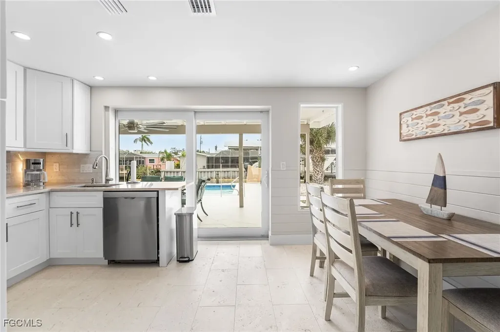 250 Donora Boulevard Fort Myers Beach FL 33931