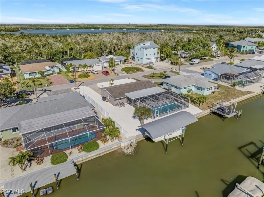 250 Donora Boulevard Fort Myers Beach FL 33931