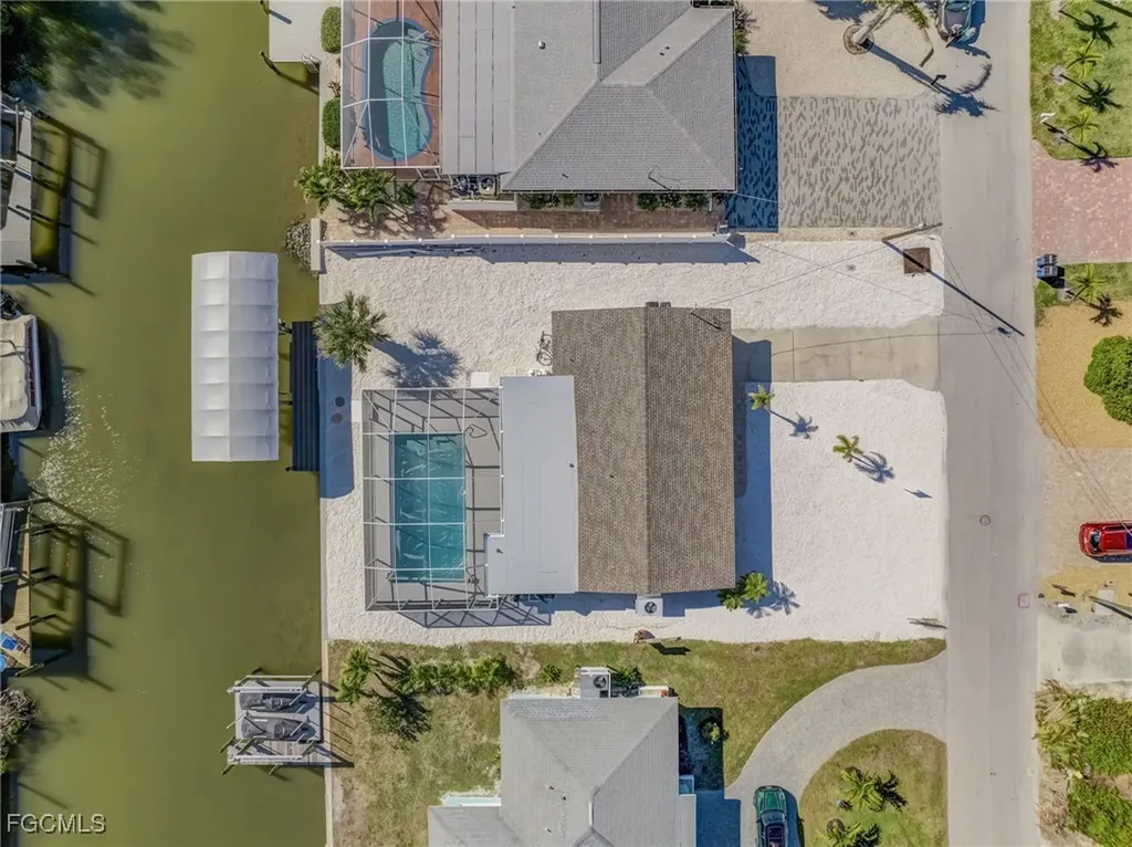 250 Donora Boulevard Fort Myers Beach FL 33931