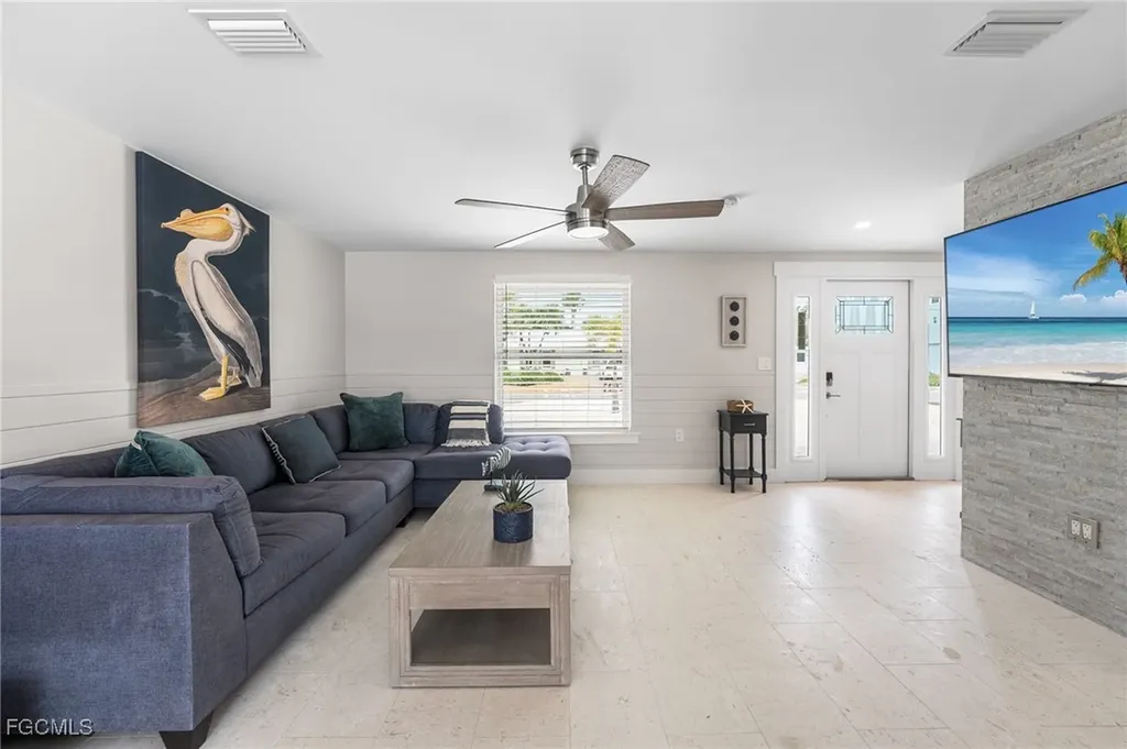 250 Donora Boulevard Fort Myers Beach FL 33931