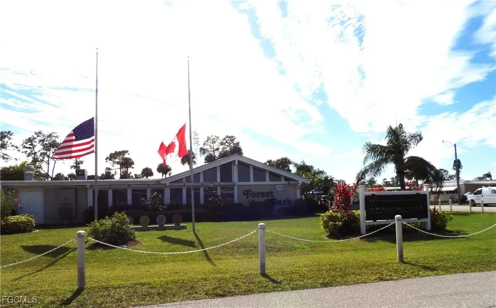 247 Shrub Lane N North Fort Myers FL 33917