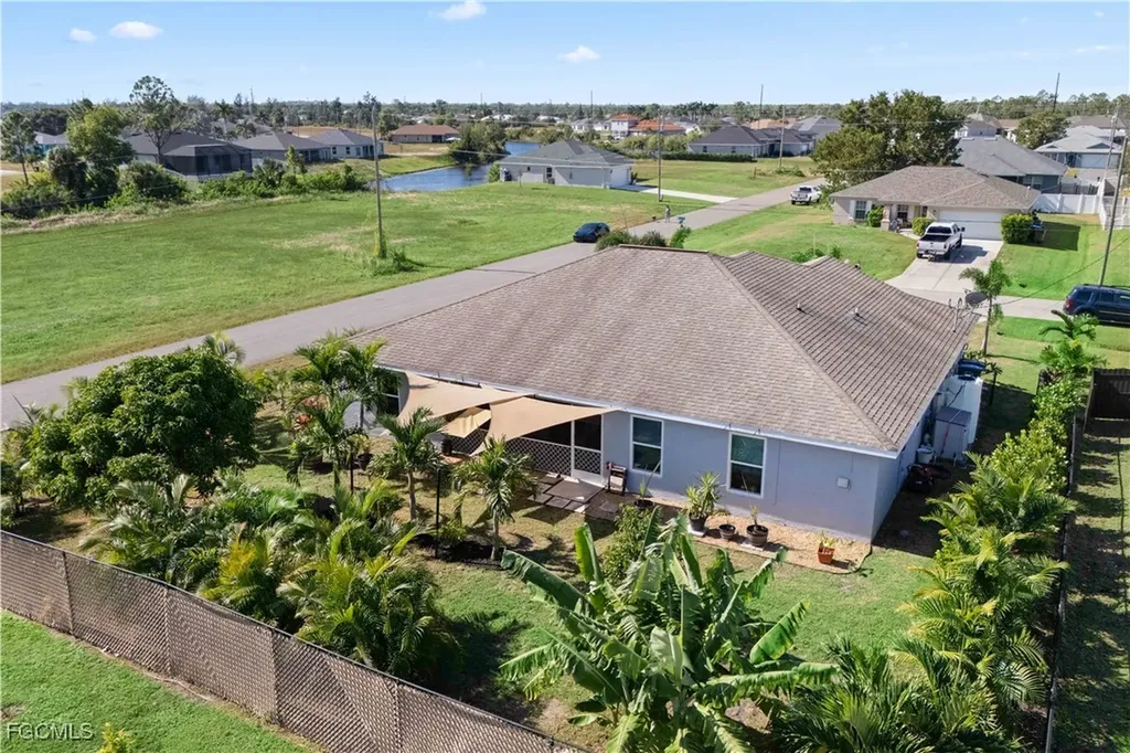 4301 NE 9th Place Cape Coral FL 33909