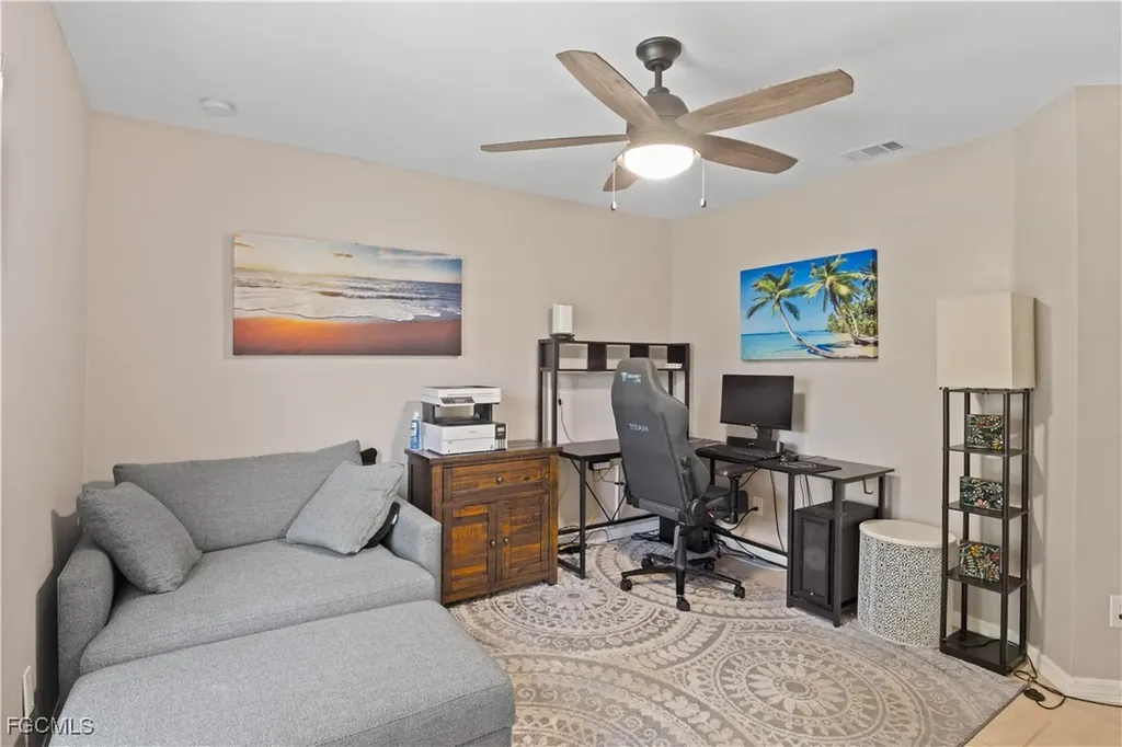 4301 NE 9th Place Cape Coral FL 33909