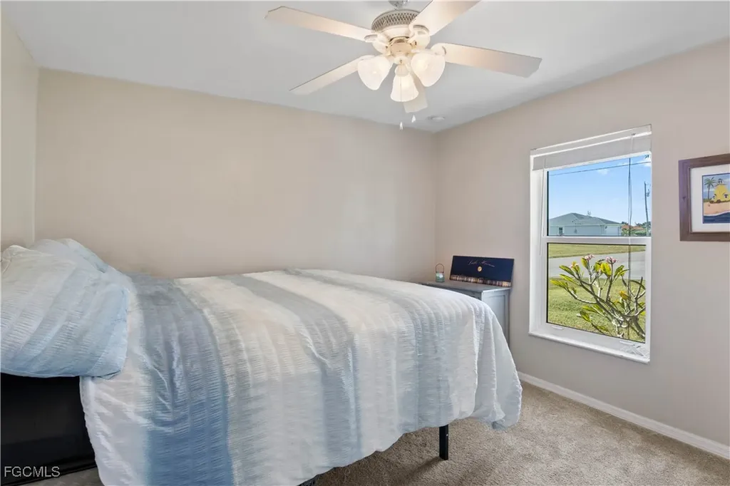 4301 NE 9th Place Cape Coral FL 33909