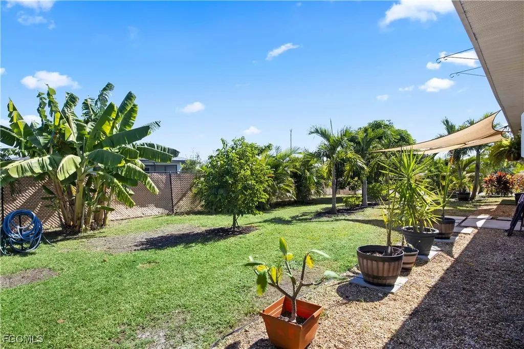 4301 NE 9th Place Cape Coral FL 33909