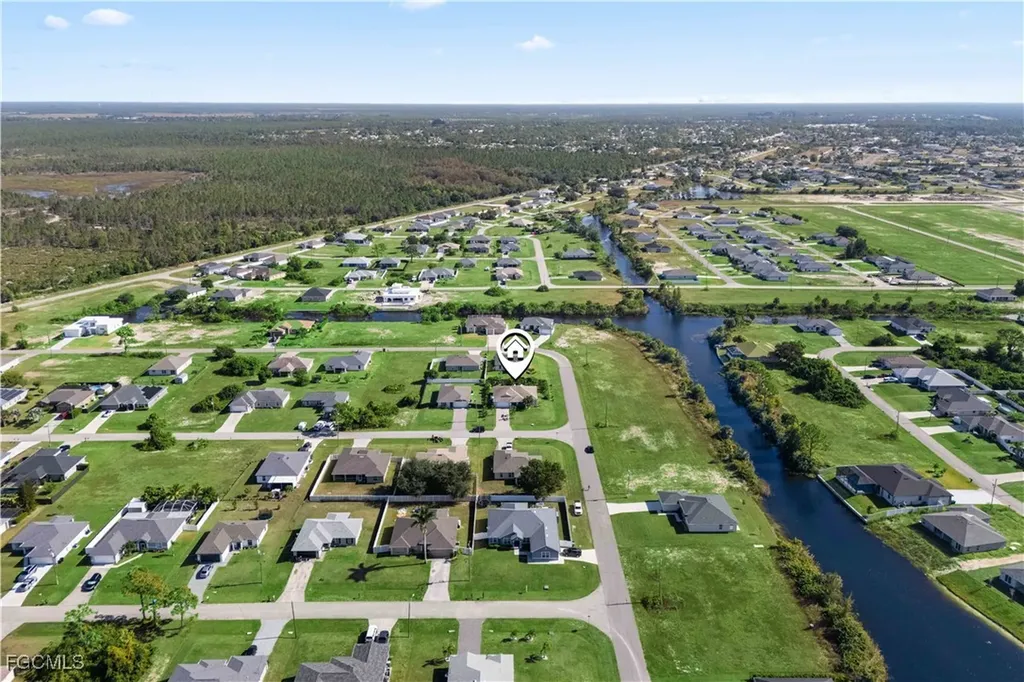 4301 NE 9th Place Cape Coral FL 33909