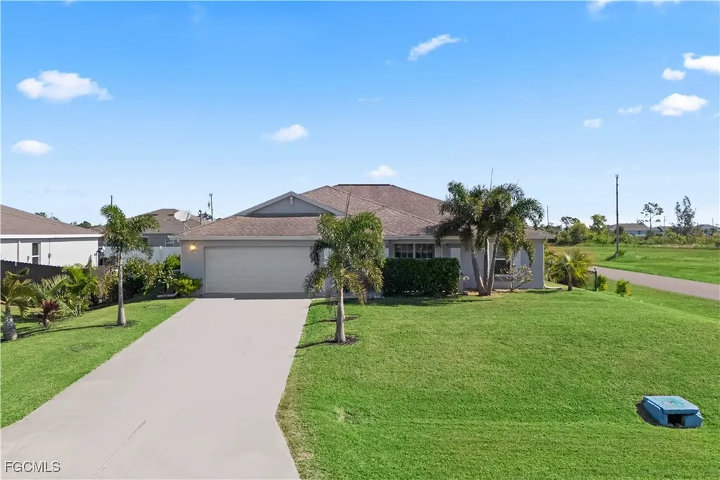 4301 NE 9th Place Cape Coral FL 33909