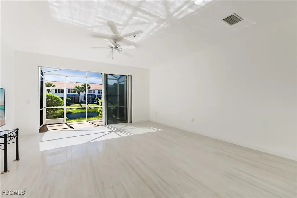 827 Hampton Circle Naples FL 34105