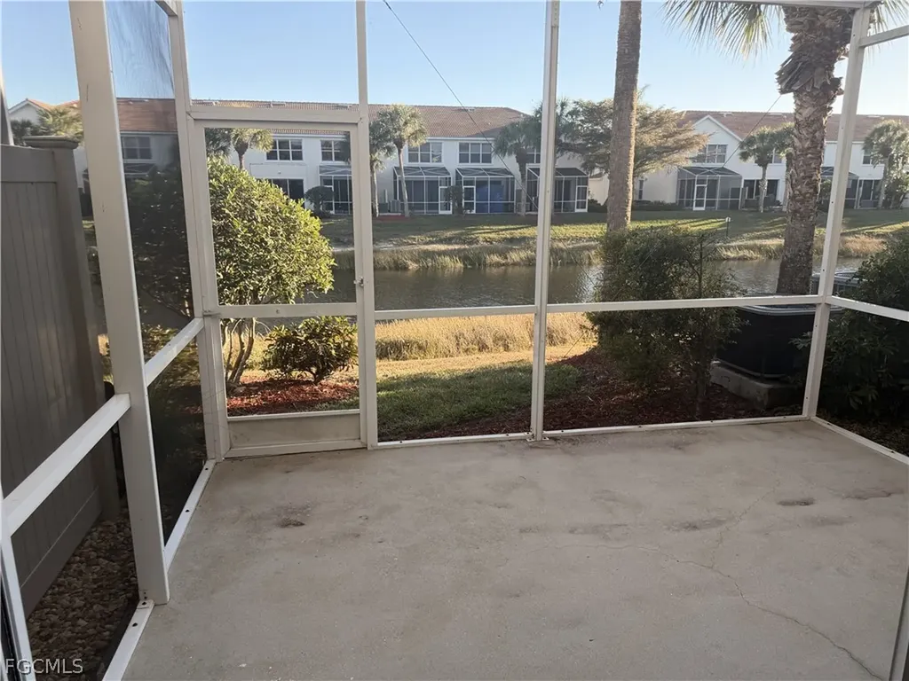 827 Hampton Circle Naples FL 34105