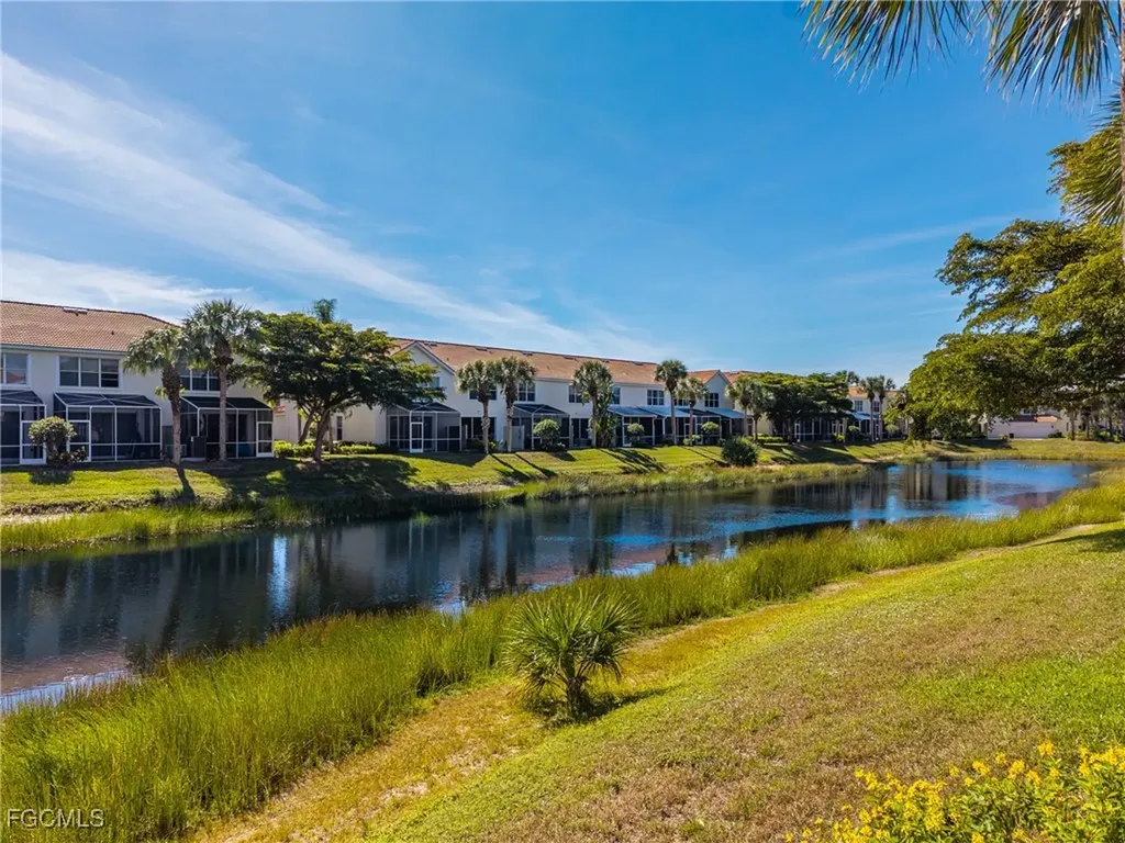827 Hampton Circle Naples FL 34105