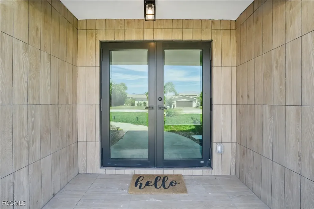 4918 Triton Court W Cape Coral FL 33904