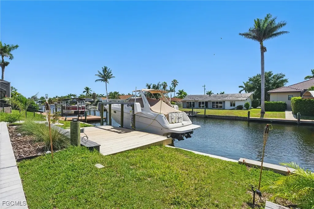 4918 Triton Court W Cape Coral FL 33904