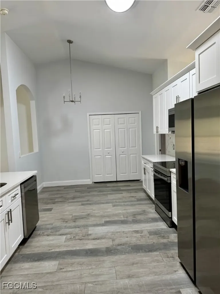 3025 NE 6th Place Cape Coral FL 33909