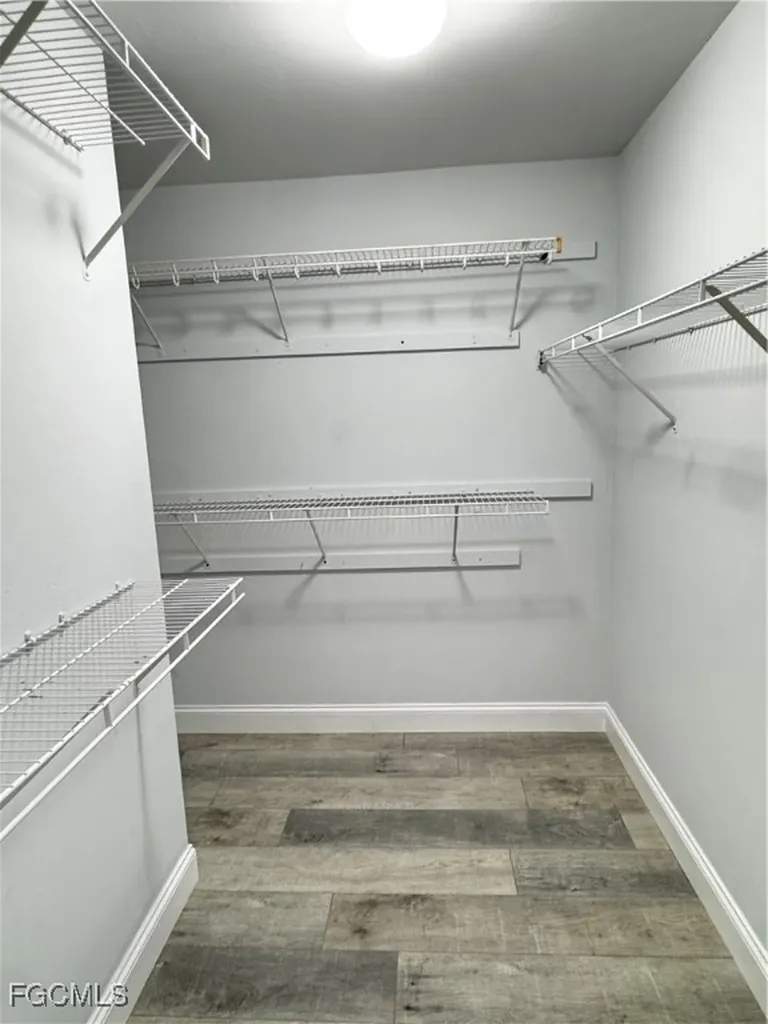 3025 NE 6th Place Cape Coral FL 33909