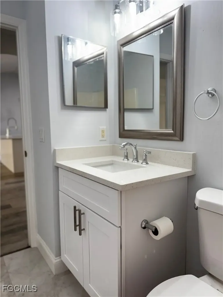 3025 NE 6th Place Cape Coral FL 33909