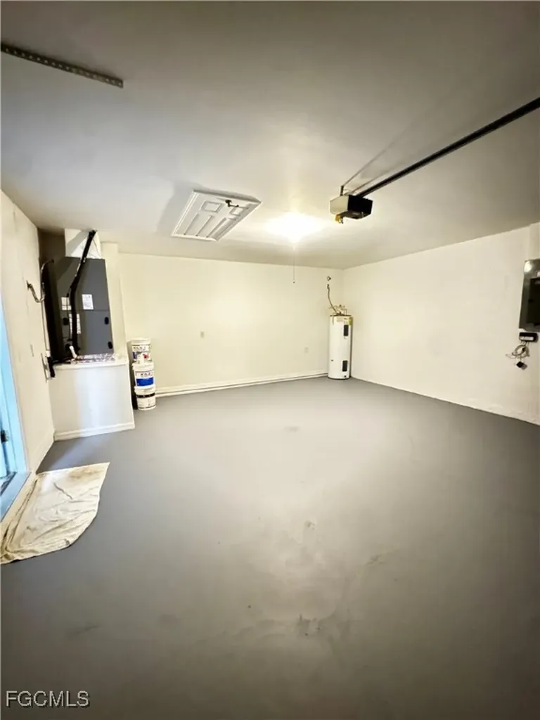 3025 NE 6th Place Cape Coral FL 33909