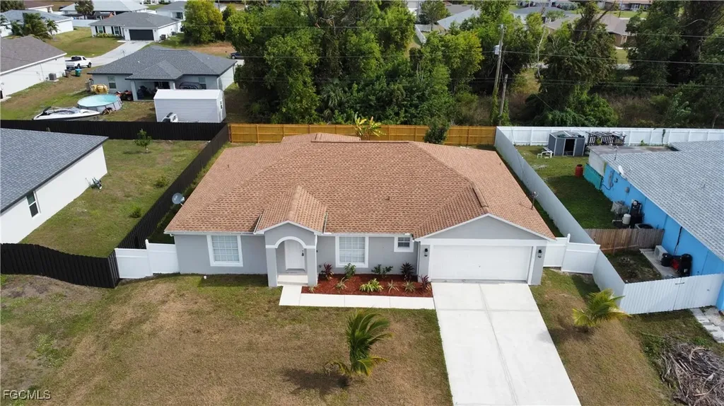 3025 NE 6th Place Cape Coral FL 33909