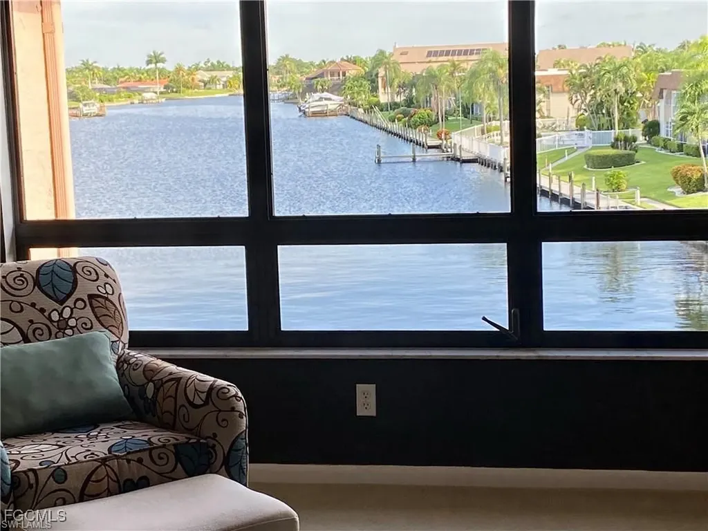 1835 Beach Parkway Cape Coral FL 33904