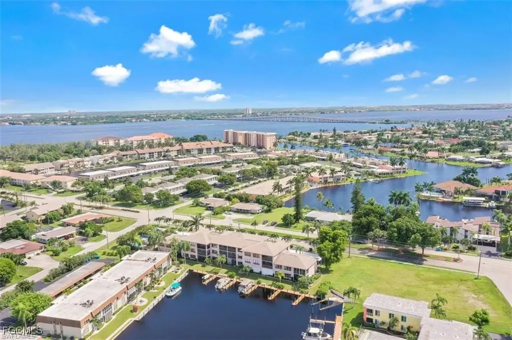 1835 Beach Parkway Cape Coral FL 33904