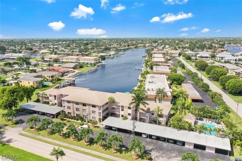 1835 Beach Parkway Cape Coral FL 33904