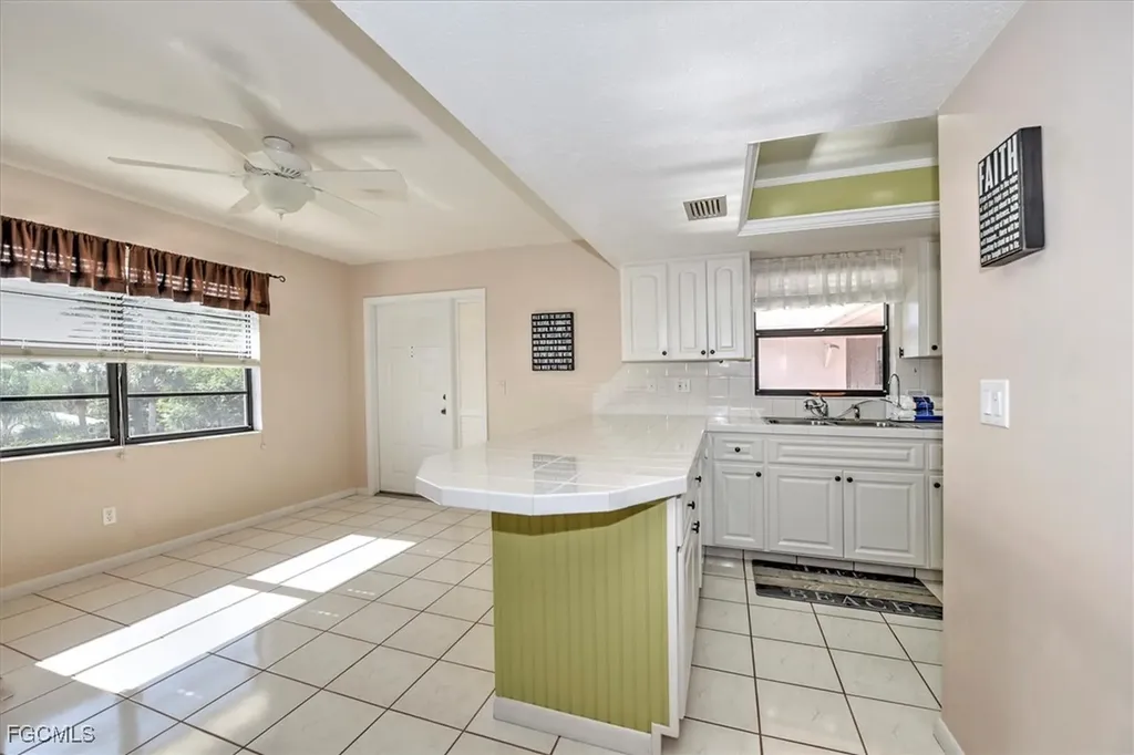 1835 Beach Parkway Cape Coral FL 33904